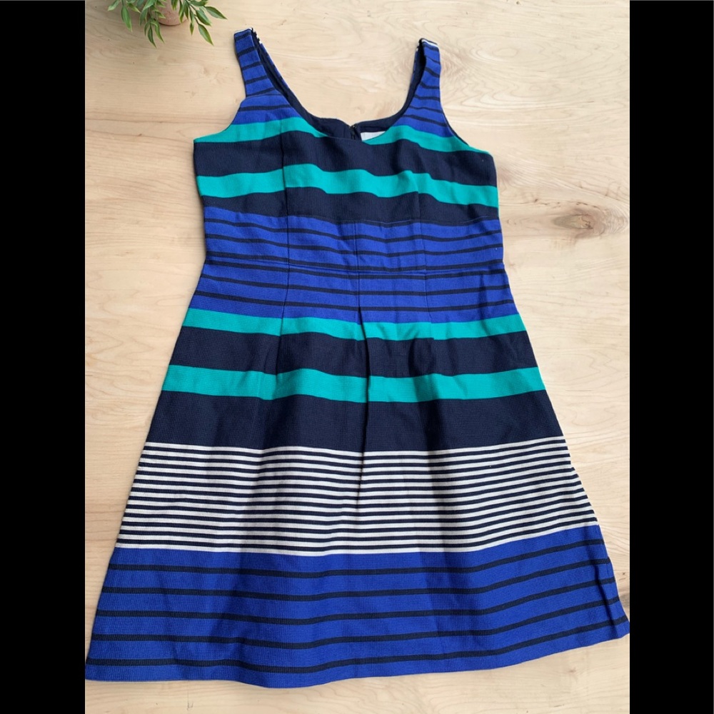 Loft woman’s striped mini dress - Picture 2 of 11